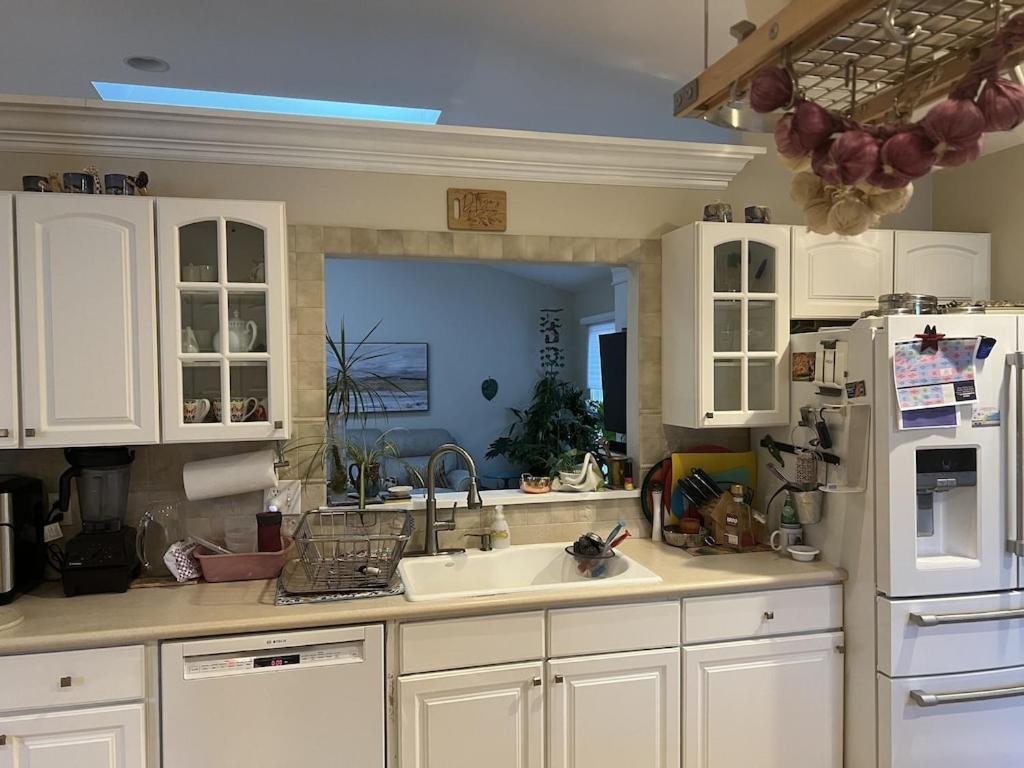 Location! House With Home Office, Gym, More-Cherry Hill Bagian luar foto