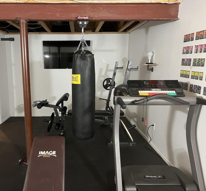 Location! House With Home Office, Gym, More-Cherry Hill Bagian luar foto