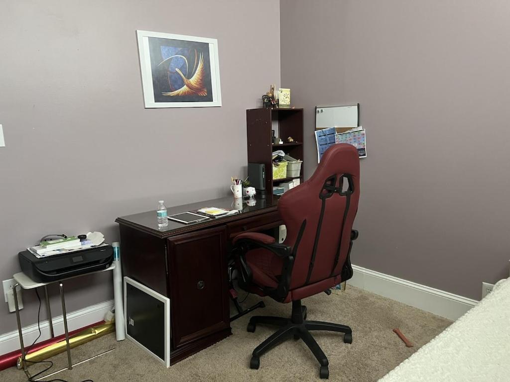 Location! House With Home Office, Gym, More-Cherry Hill Bagian luar foto